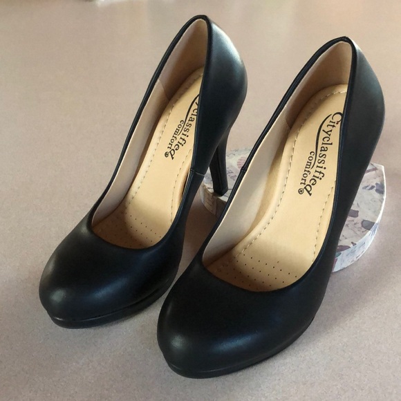 🌸New Black Heels..NWOT - Picture 2 of 7